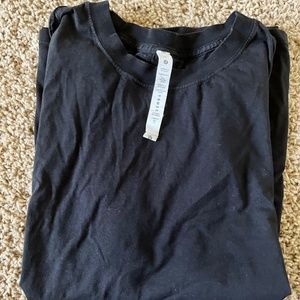 cute, breathable black Lululemon shirt women's size 8